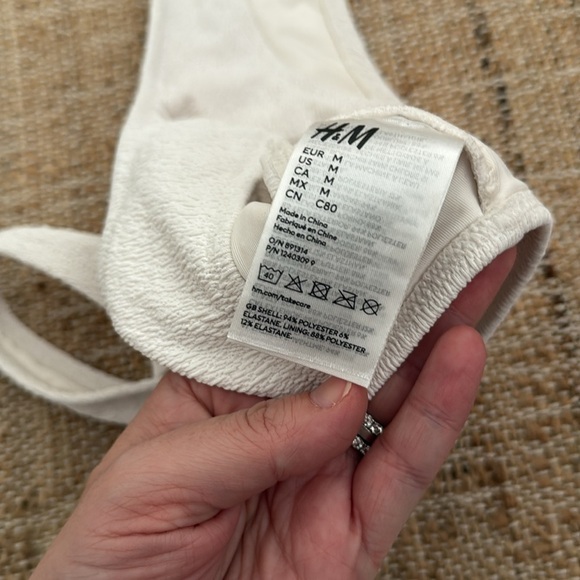 NEW H&M Textured White Bikini Set Medium Top Large Bottom - Picture 5 of 9